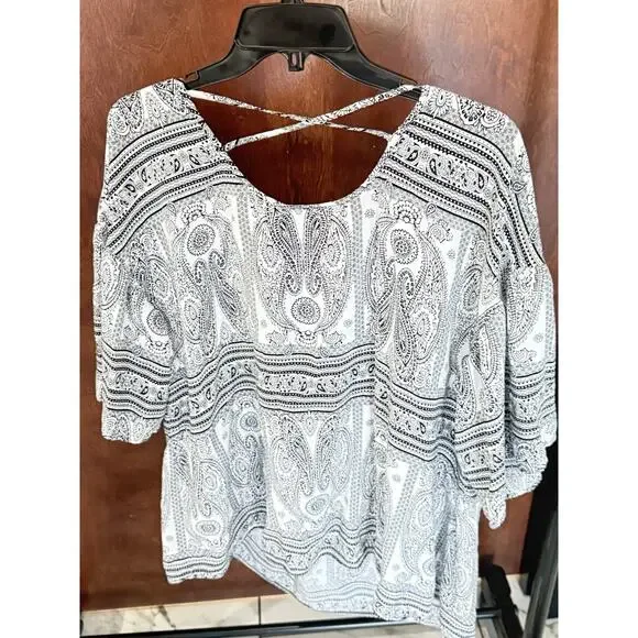 Black Rainn 2XL Boho Blouse Black & White W/Criss Cross Back Angel Wing Arm - Picture 8 of 15